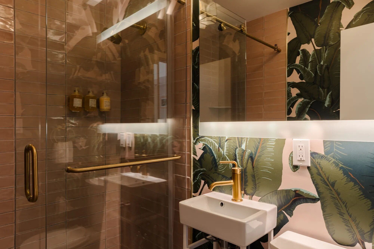 Bathroom 4, FOUND Hotels, Miami Beach, Series by Marriott, Miami-Dade