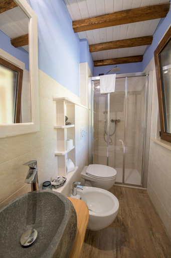 Bathroom 3, Fontanassa ss, Alessandria