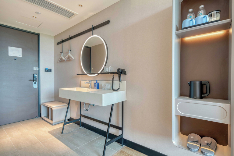 Bathroom 3, HanTing Hotel, Qingdao