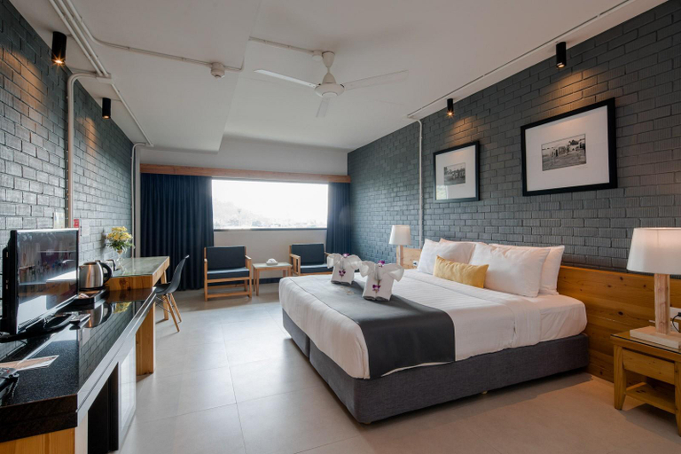 Bedroom 16