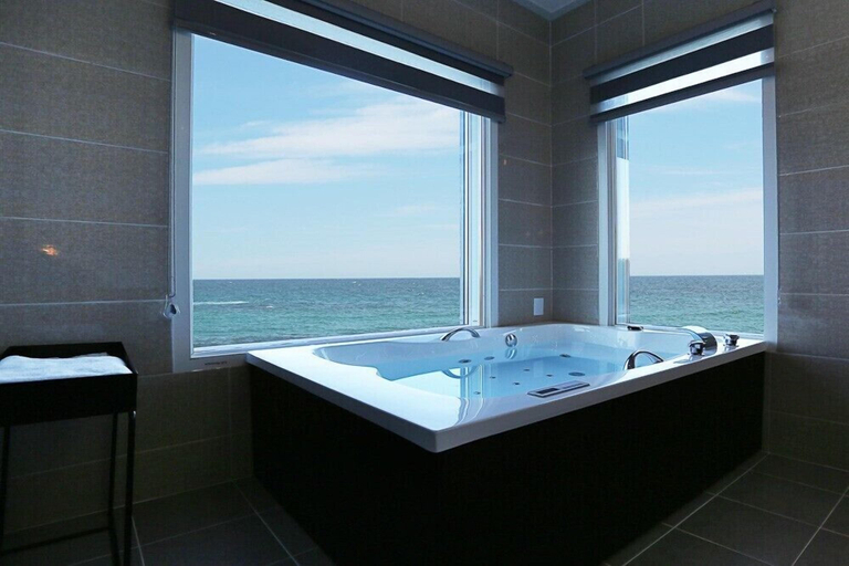 Bathroom 3, Gangnung SS Pension, Gangneung