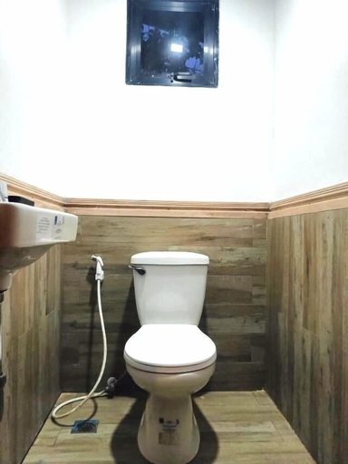 Bathroom 3, Ayong's Adventure Park, Silang