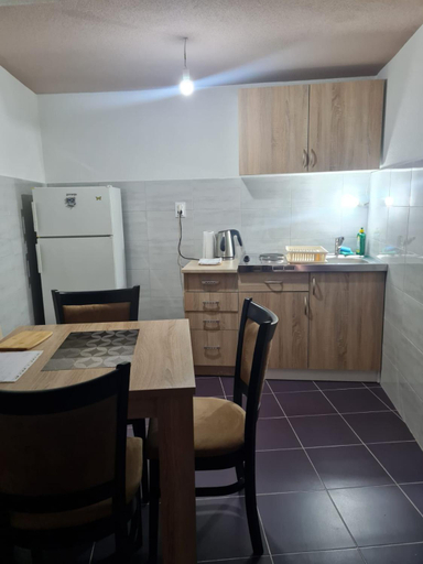 Others 3, Apartmani Mihajlovic