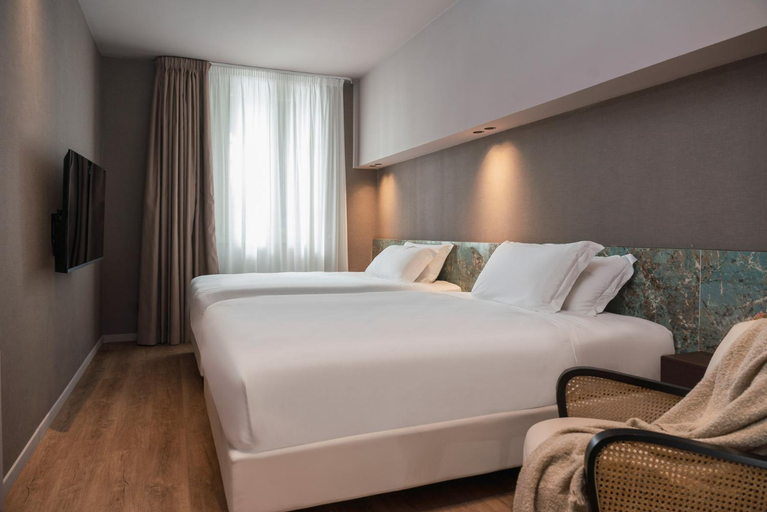 Others 3, Garden Suites, Rome