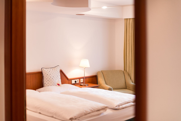 Bedroom 3, Hotel KRONE - eat, drink, stay, Bolzano