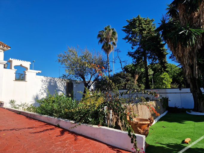 Others 4, Rancho Grande, Málaga