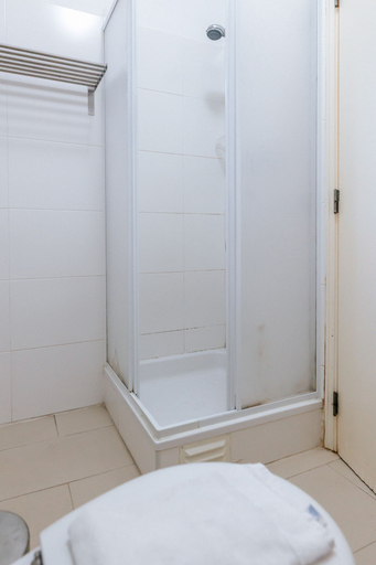 Room 4, Lisbon Tagus River Terrace Flat, Loures