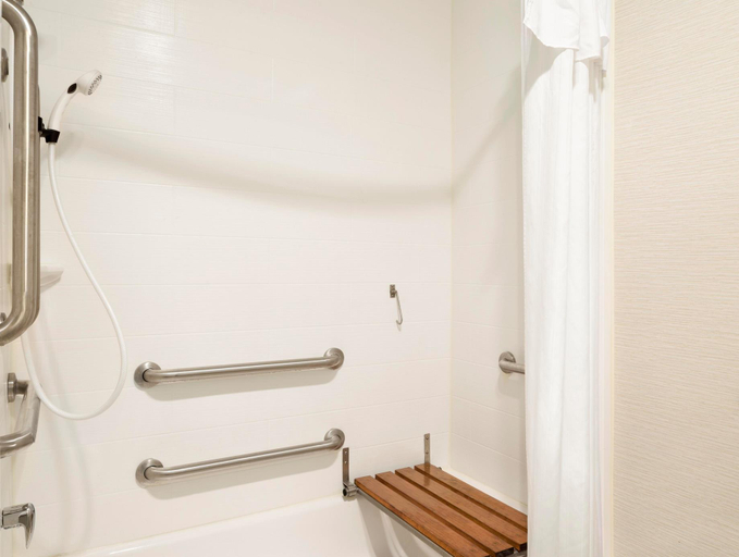 Bathroom 5, Homewood Suites by Hilton Toledo - Maumee, Lucas