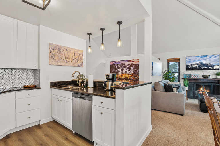 Food & Drinks, Hidden Creek by Park City Vacations, Summit