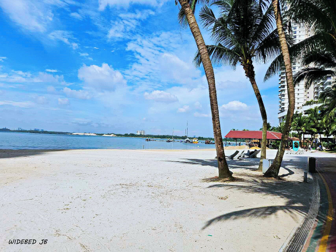 Country Garden Danga Bay by Widebed JB, Johor Bahru