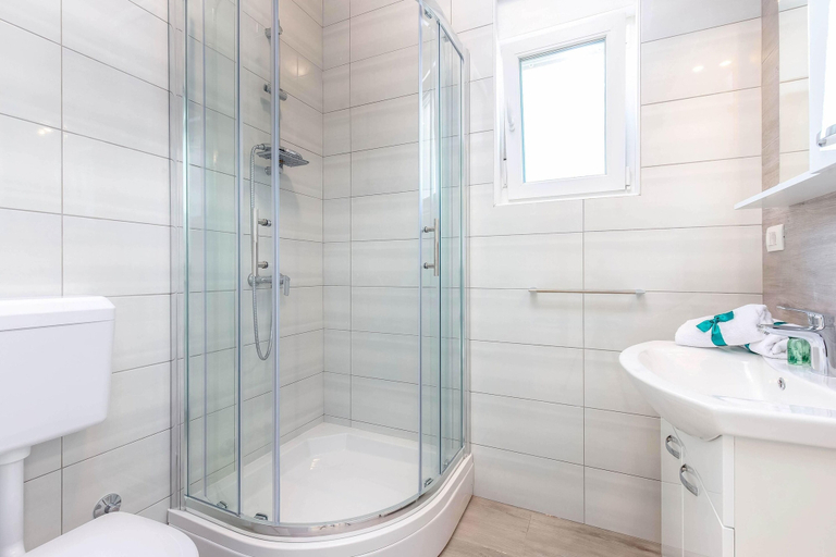 Bathroom 5, Villa in Dramalj at Sea, Crikvenica
