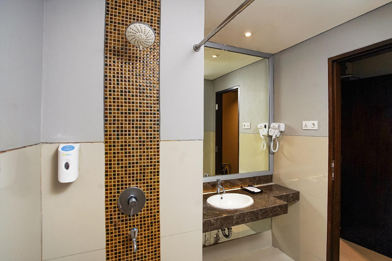 Bathroom 7