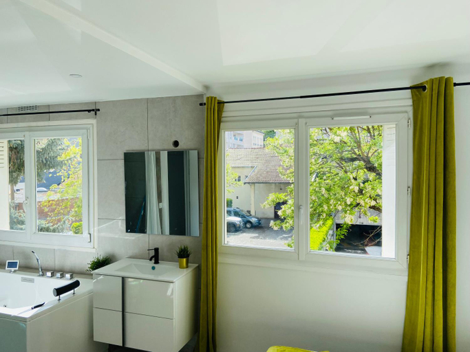 Bathroom 5
