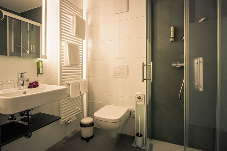 Bathroom 5, Berg & Spa Hotel Gabelbach, Ilm-Kreis