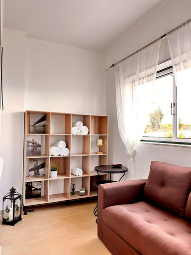 Room 2, Nice Flat 150 mt Beach With Garage, Portimão