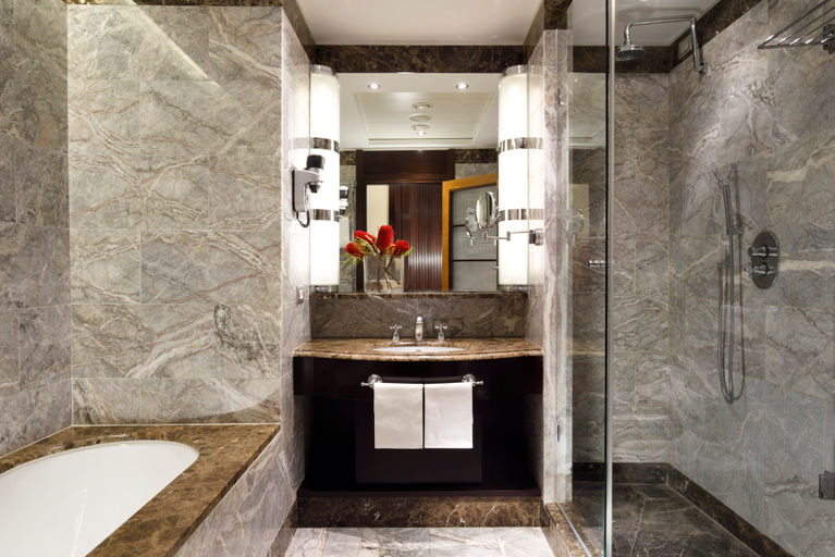 Bathroom 22