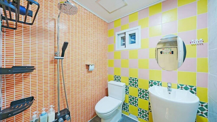 Bathroom 3, San Deul Ba Ram Pension, Pyeongchang