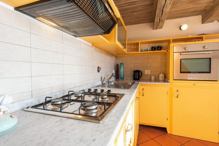 Others 5, Yellow Home by MMega, Florence