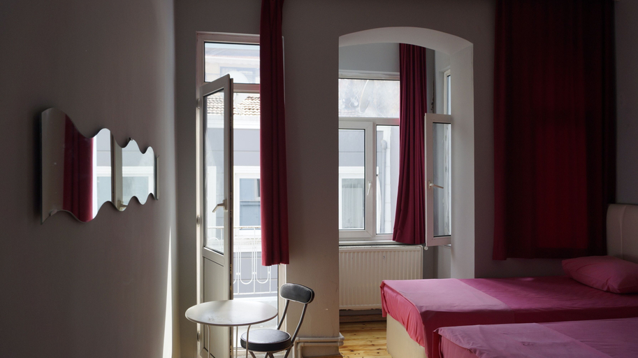 Bedroom 2, Windrose Hostel, Beyoğlu