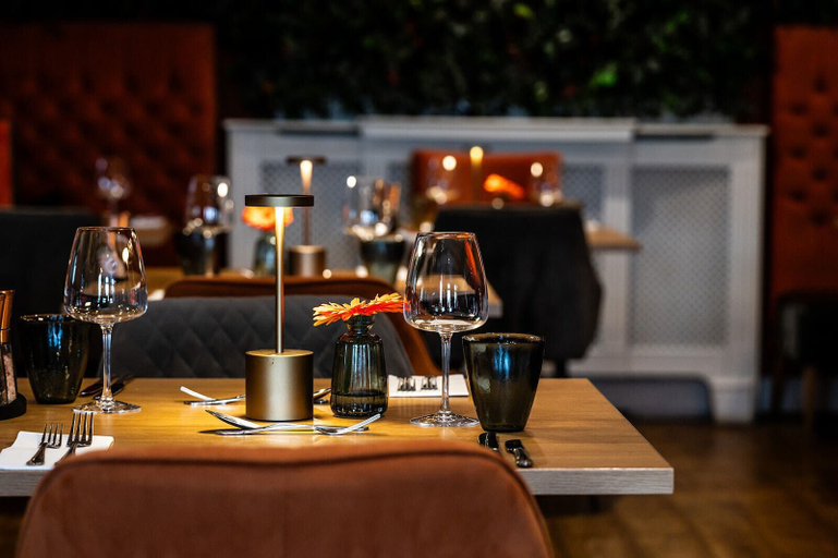 Food & Drinks 5, Tottington Manor, West Sussex