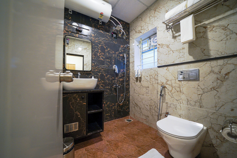 Bathroom 5, Olive Sanjay Nagar by Embassy Group, Bangalore