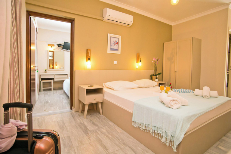 Bedroom 3, Kalypso Studios, South Aegean