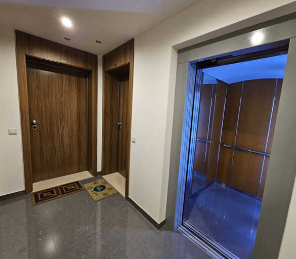 Room 4, Superior Garage Balcony Praia da Rocha Prime Flat, Portimão