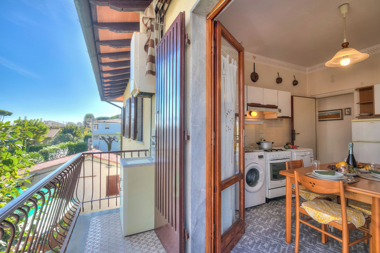 Casa Vittoria 800m from sea, Lucca