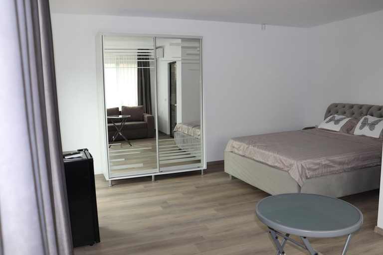 Others 2, Casa DG, Mangalia