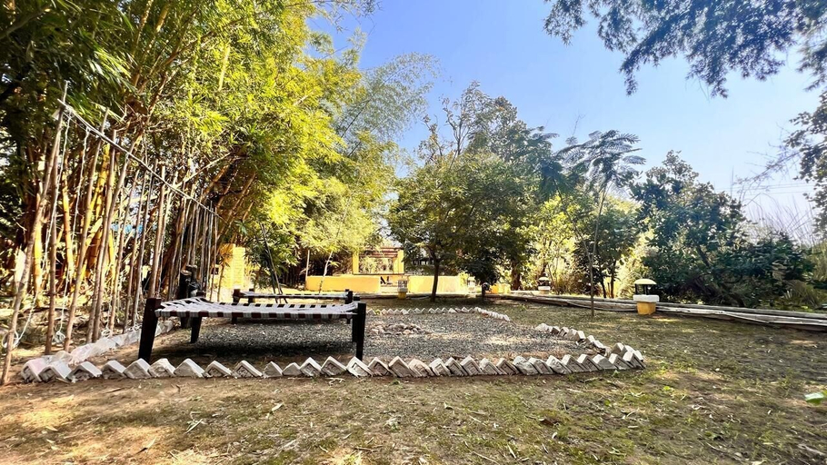 Others 4, Taal Tiger Resort, Mandla