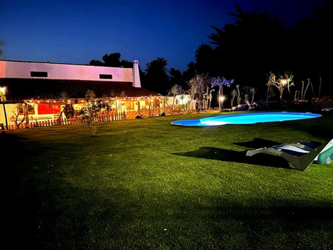 Exterior & Views 2, Porches Private Pool Villa 17 Guests, Lagoa