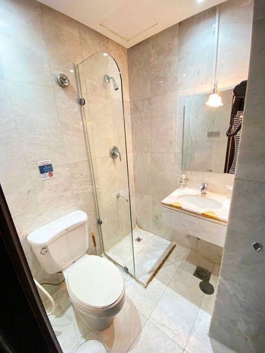 Bathroom 5, alroh alhora hotel, Makkah