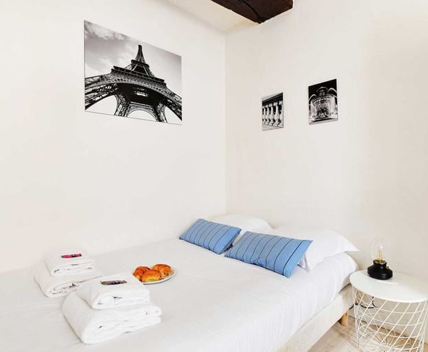 Bedroom 4, Studio in the Heart of the Marais, Paris