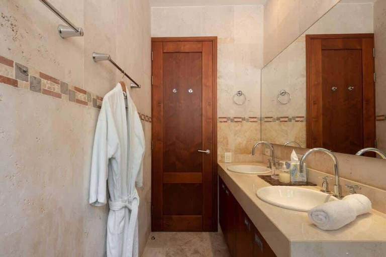 Bathroom 4, Luxury Apartment– Private Pool & Rooftop Jacuzzi, Cartagena de Indias