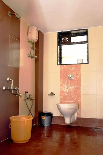 Bathroom 3, Tulsi Home Stay, Mumbai Suburban