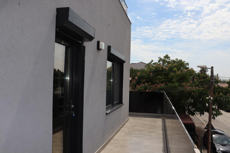 Others 5, Casa DG, Mangalia