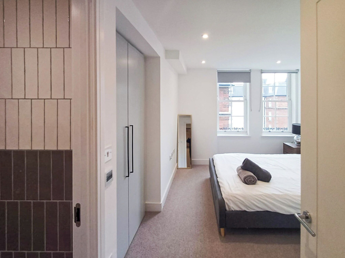 Bedroom 3, Modern 2 Bedroom 2 Bathroom Apartment, London