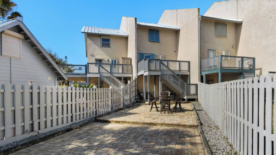 Exterior & Views 2, Palm Sounds: Gulf Views & Easy Beach Access!, Walton