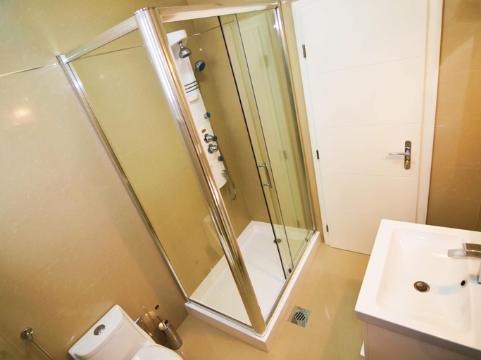 Bathroom, Modish Apartment in Murter with Hot Tub, Murter