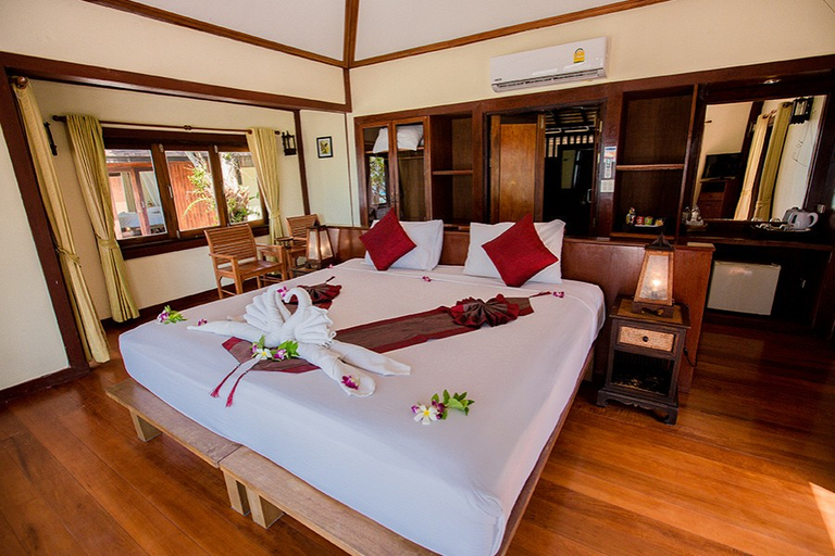 Bedroom 3, Koh Mook Sivalai Beach Resort, Kantrang