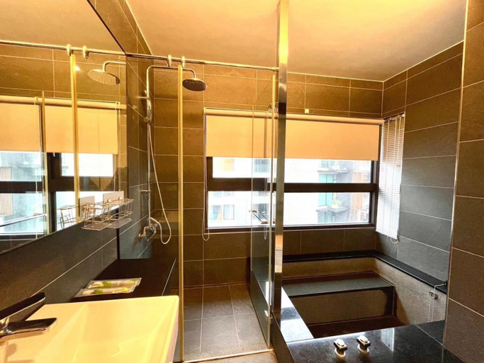 Bathroom 2, Jiaoxi Maple, Yilan