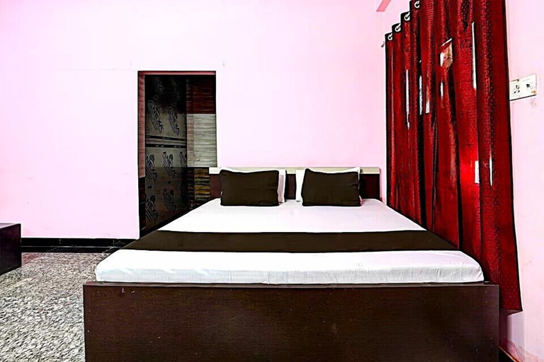 Bedroom 2, Hotel Radhey Inn, Kanpur Nagar