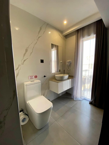 Bathroom 4, Garden Lounge Hotel, Yerevan