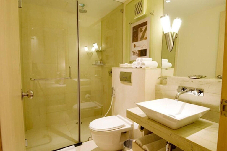 Bathroom 5, Avalon Courtyard, Delhi