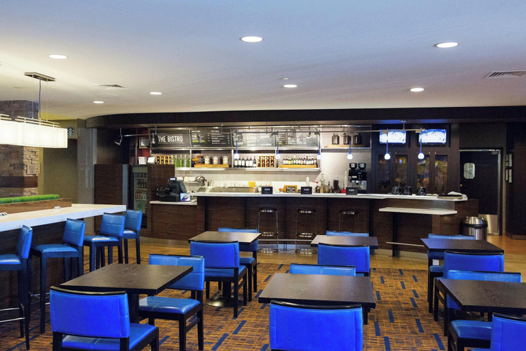 Food & Drinks 5, Courtyard by Marriott Madison West Middleton, Dane
