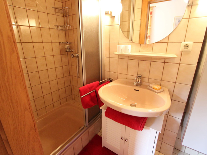 Bathroom 4, Apartment With Garden in Leogang, Salzburg, Zell am See