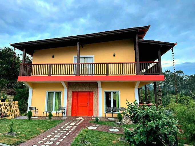 Others 5, Villa Cantar de Otono, Constanza