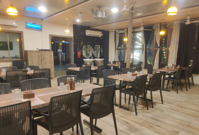 Food & Drinks 4, Splash Resort, Raigarh