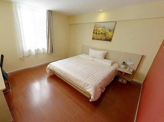 Bedroom 3, HanTing Hotel (Shanghai Lujiazui Area Pudong South Road), Shanghai