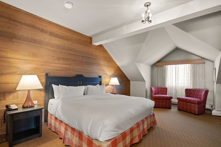 Bedroom 28